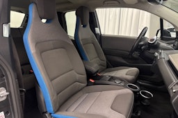 Punainen BMW i3 2020 kuva 13.