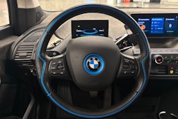 Punainen BMW i3 2020 kuva 14.