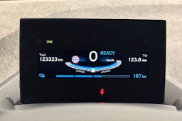 Punainen BMW i3 2020 kuva 17.
