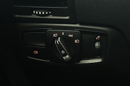 Punainen BMW i3 2020 kuva 19.