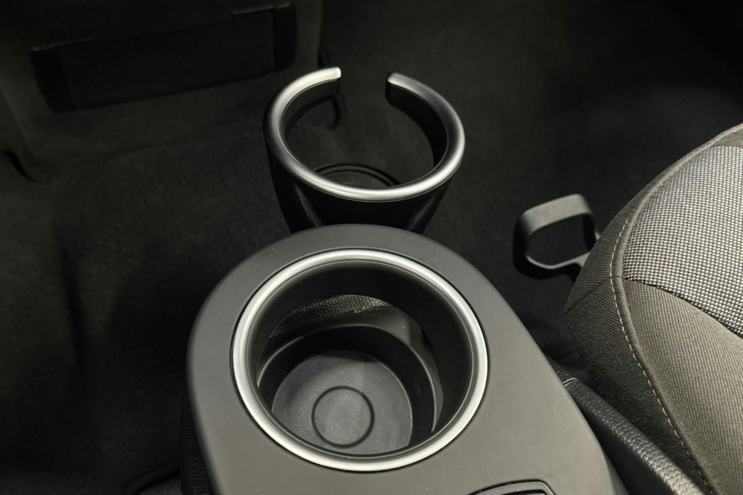 Punainen BMW i3 2020 kuva 24.