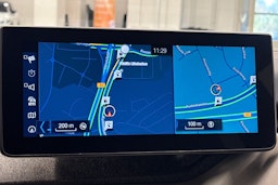 Punainen BMW i3 2020 kuva 28.