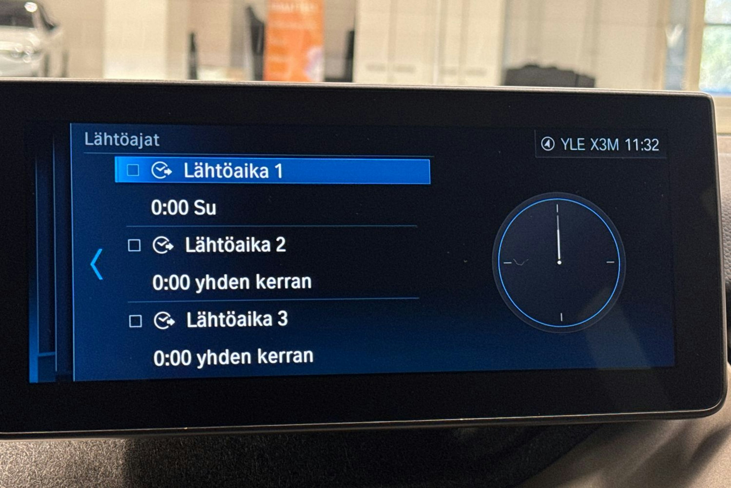 Punainen BMW i3 2020 kuva 34.
