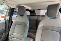 Valkoinen BMW i3 2021 kuva 25.