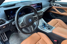 harmaa BMW i4 2022 kuva 6.