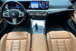 harmaa BMW i4 2022 kuva 7.