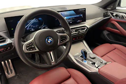 valkoinen BMW i4 2022 kuva 8.
