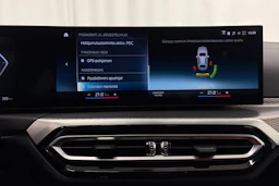 valkoinen BMW i4 2022 kuva 26.