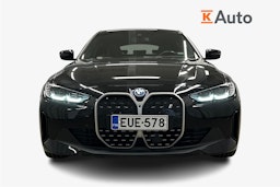 musta BMW i4 2022 kuva 4.