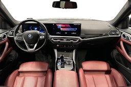 musta BMW i4 2022 kuva 7.