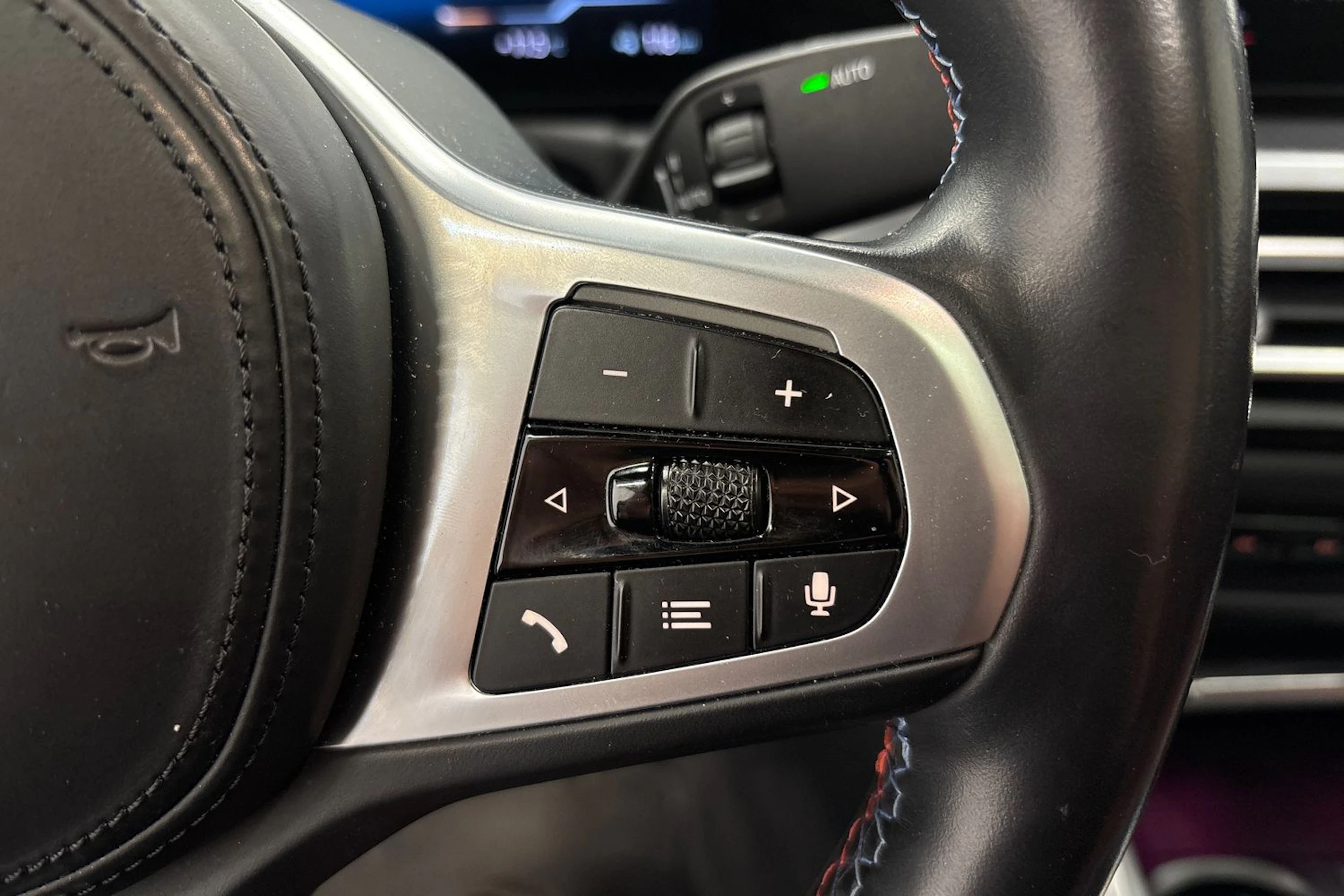 harmaa BMW i4 M50 2022 kuva 14.