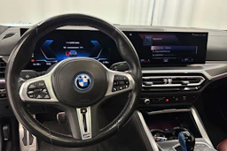 harmaa BMW i4 M50 2022 kuva 15.