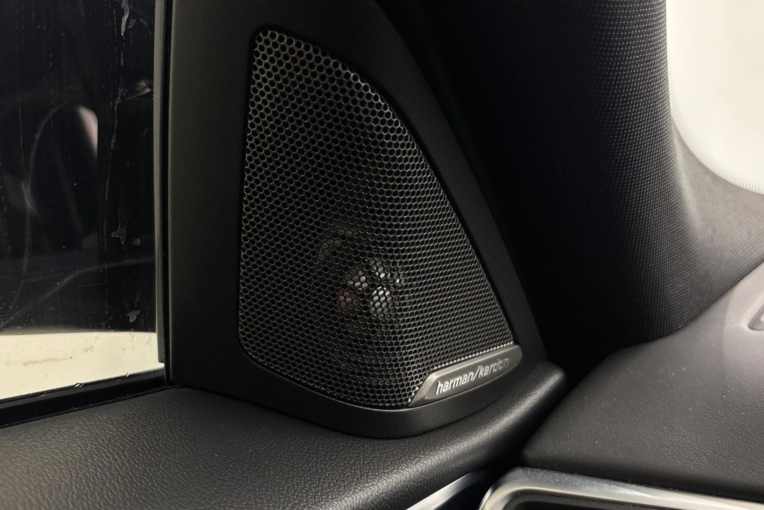 harmaa BMW i4 M50 2022 kuva 16.