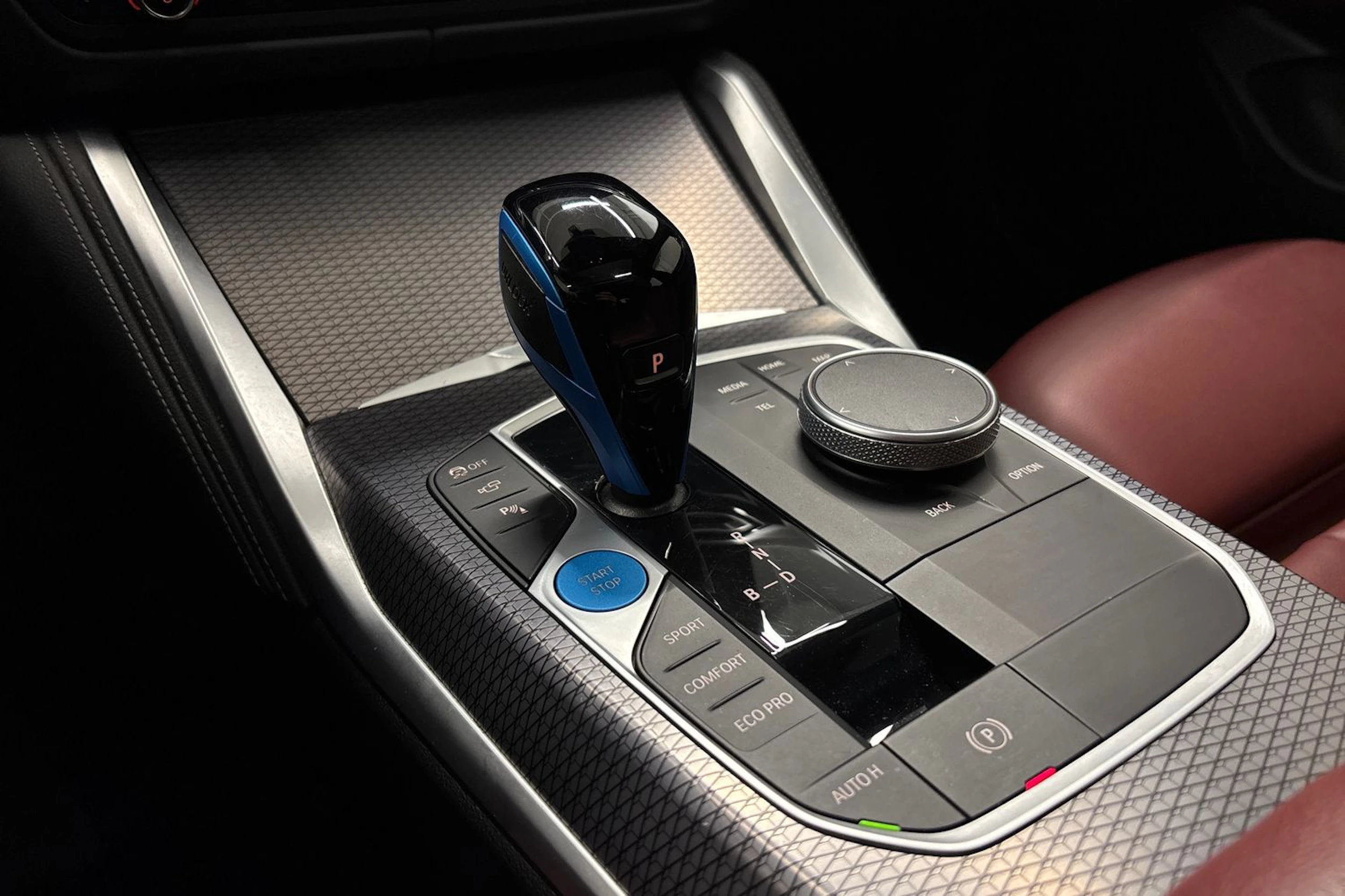 harmaa BMW i4 M50 2022 kuva 18.