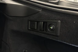 harmaa BMW i4 M50 2022 kuva 27.