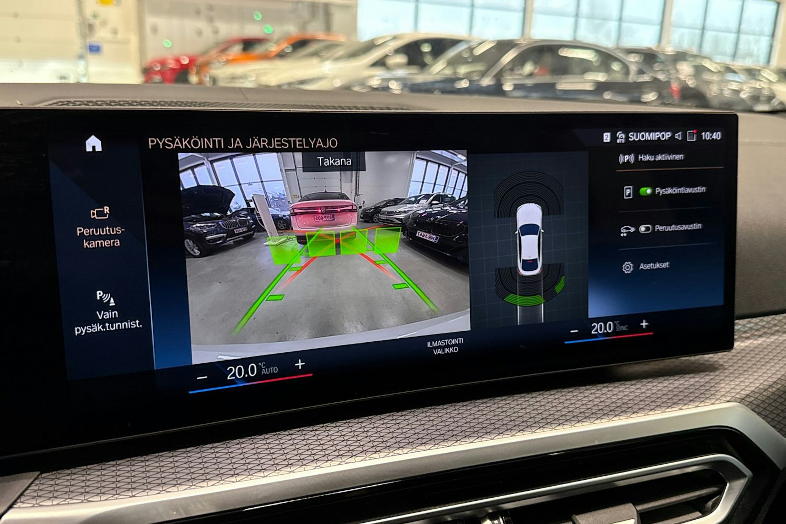 valkoinen BMW i4 2022 kuva 22.