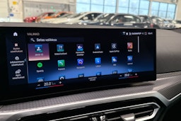 valkoinen BMW i4 2022 kuva 25.