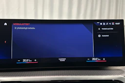 valkoinen BMW i4 2022 kuva 21.