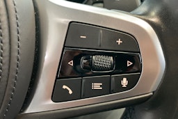 Valkoinen BMW i4 2022 kuva 22.