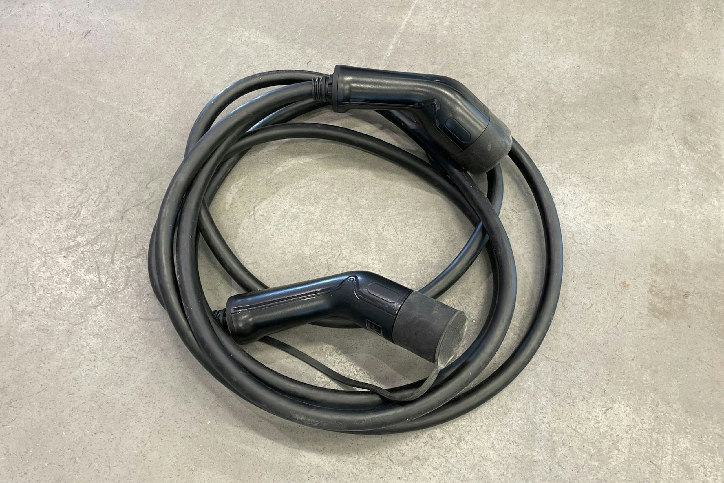 Valkoinen BMW i4 2022 kuva 29.