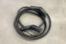 Valkoinen BMW i4 2022 kuva 29.