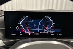sininen BMW i4 2022 kuva 23.