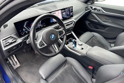 sininen BMW i4 2022 kuva 3.