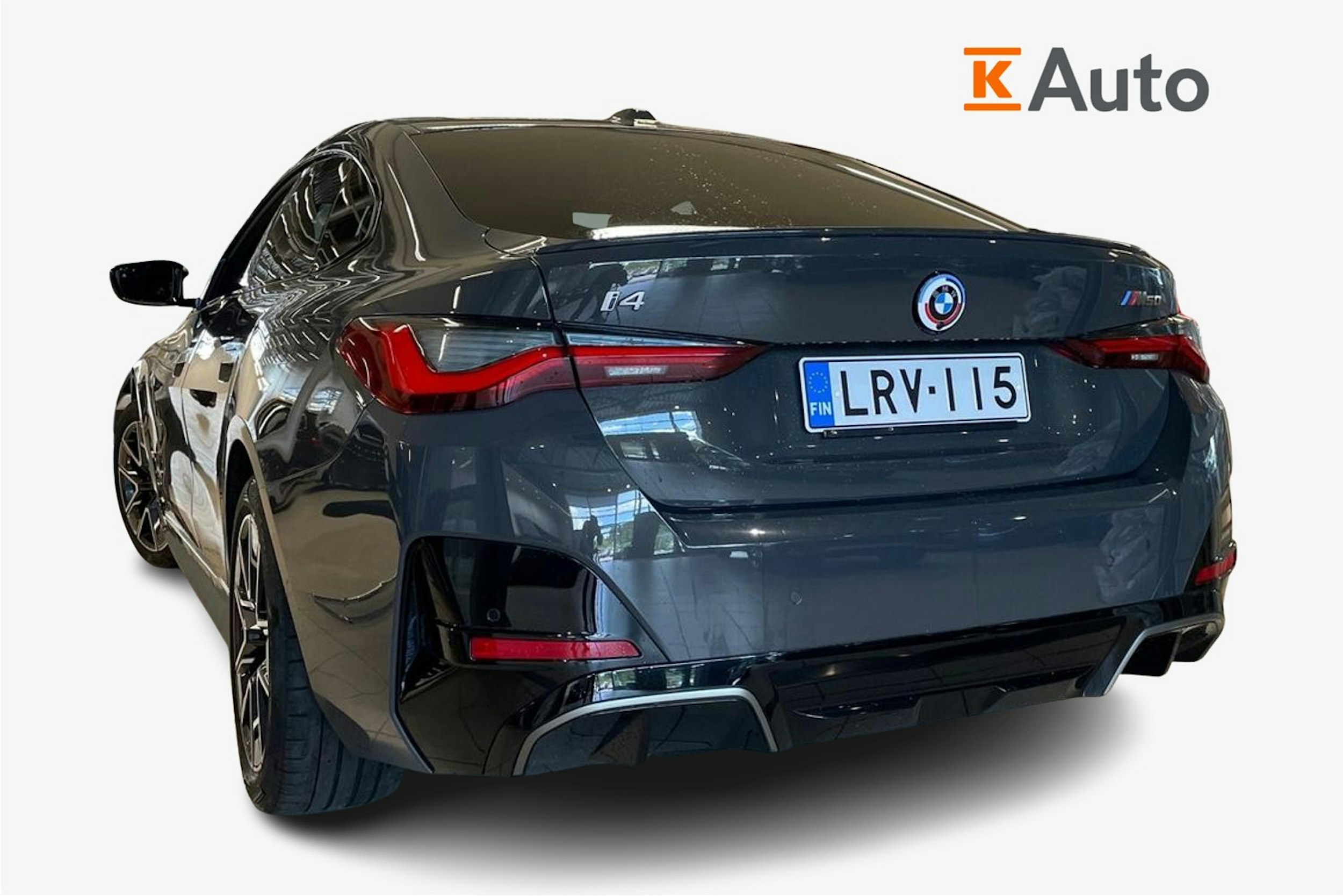 Harmaa BMW i4 2023 kuva 2.