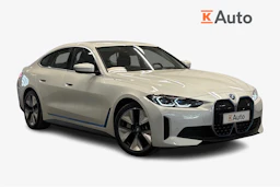 valkoinen BMW i4 2022 kuva 1.