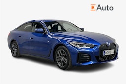 sininen BMW i4 2022 kuva 1.