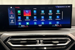 sininen BMW i4 2022 kuva 25.