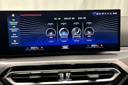 sininen BMW i4 2022 kuva 27.