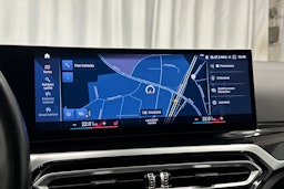 valkoinen BMW i4 2022 kuva 24.