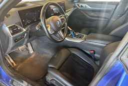 sininen BMW i4 2022 kuva 3.