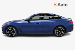 sininen BMW i4 2023 kuva 7.