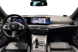 Sininen BMW i4 M50 2022 kuva 9.