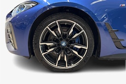 Sininen BMW i4 M50 2022 kuva 11.