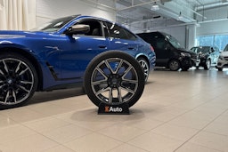 Sininen BMW i4 M50 2022 kuva 13.