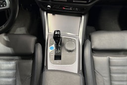 Sininen BMW i4 M50 2022 kuva 19.