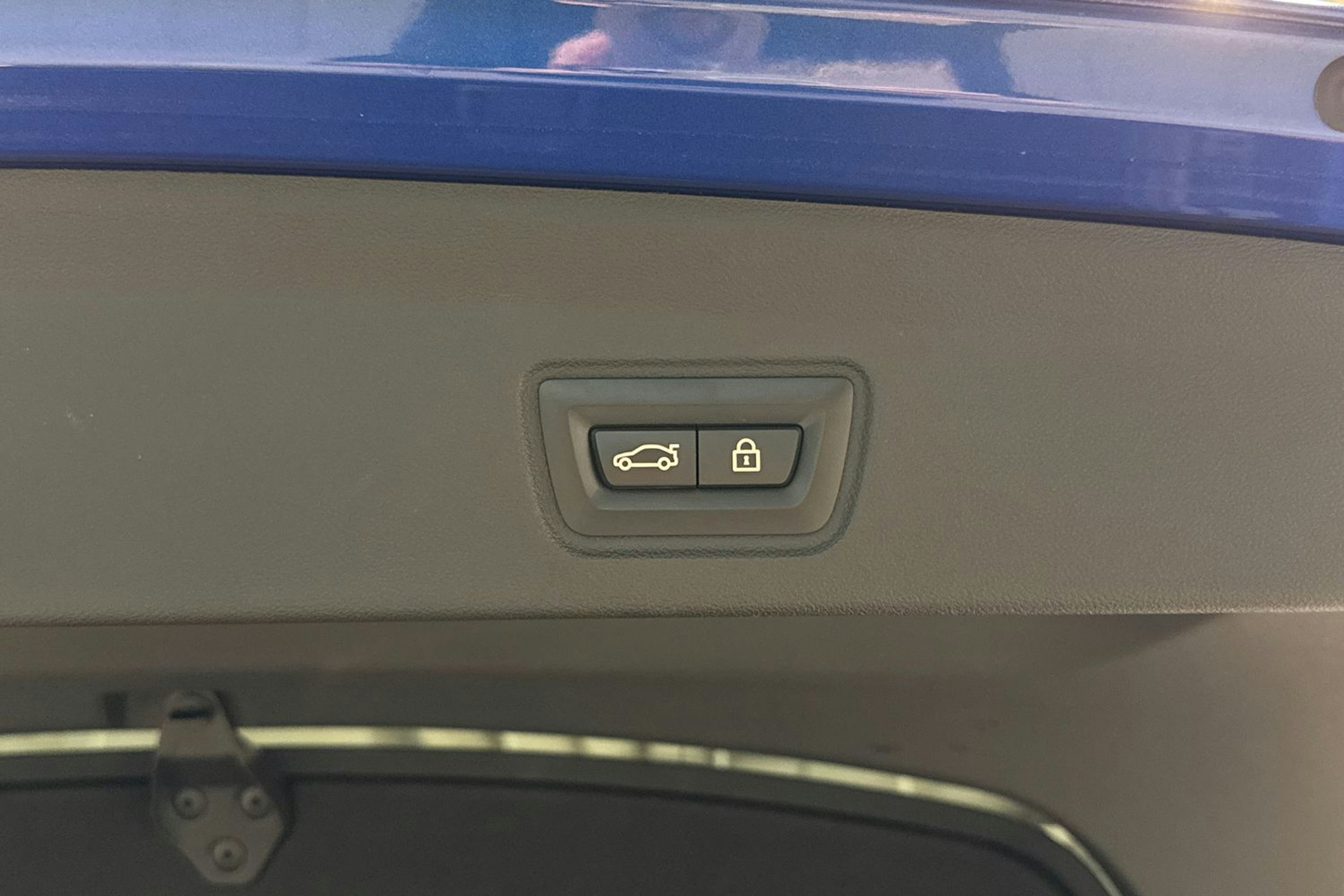 Sininen BMW i4 M50 2022 kuva 27.