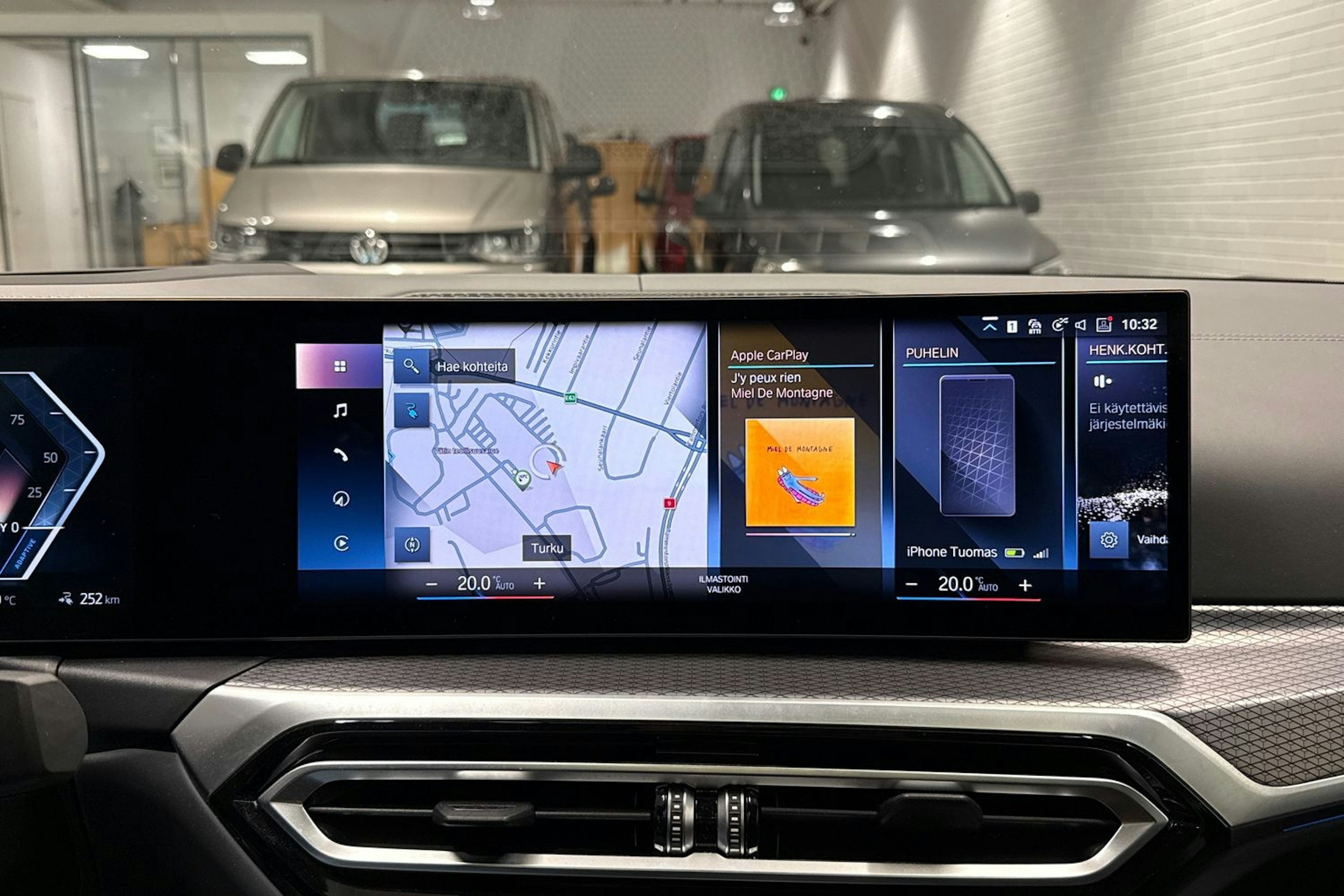 Sininen BMW i4 M50 2022 kuva 28.
