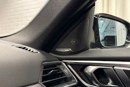 Sininen BMW i4 M50 2022 kuva 32.