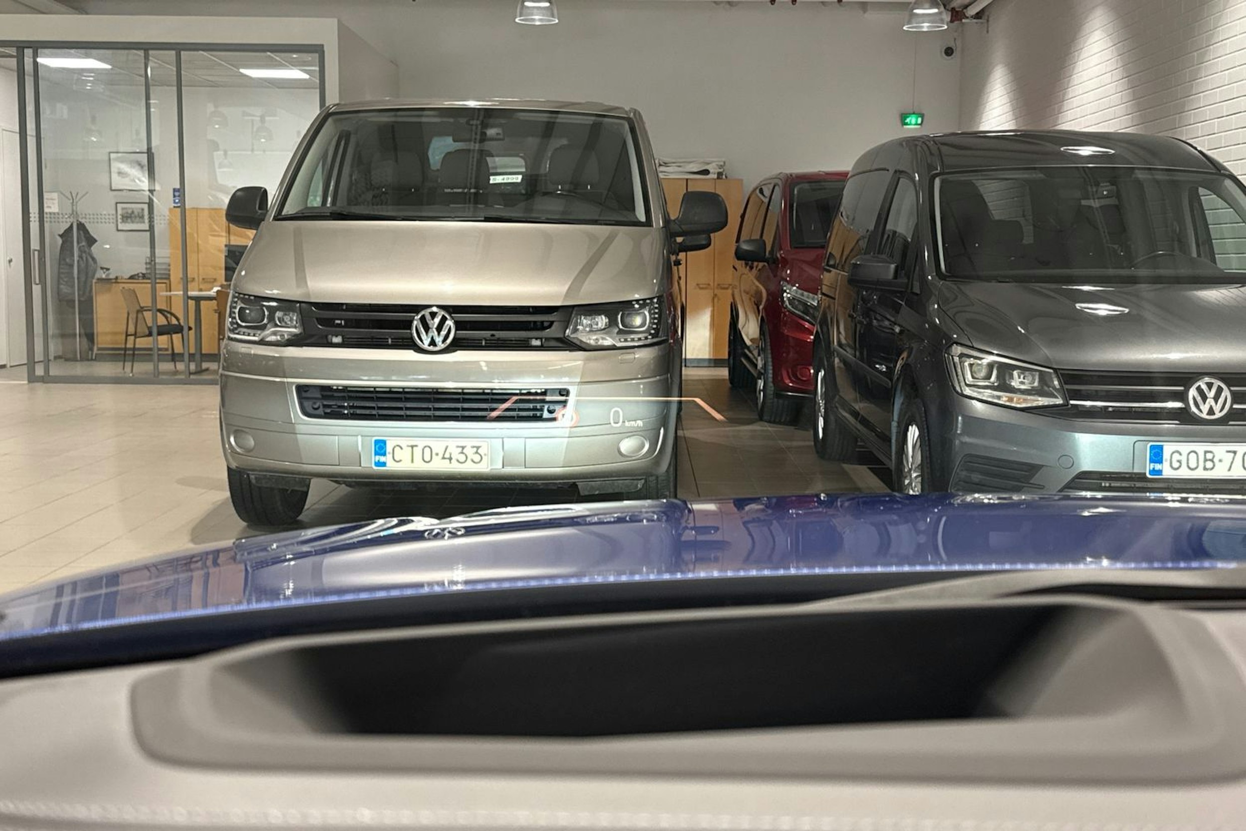 Sininen BMW i4 M50 2022 kuva 33.