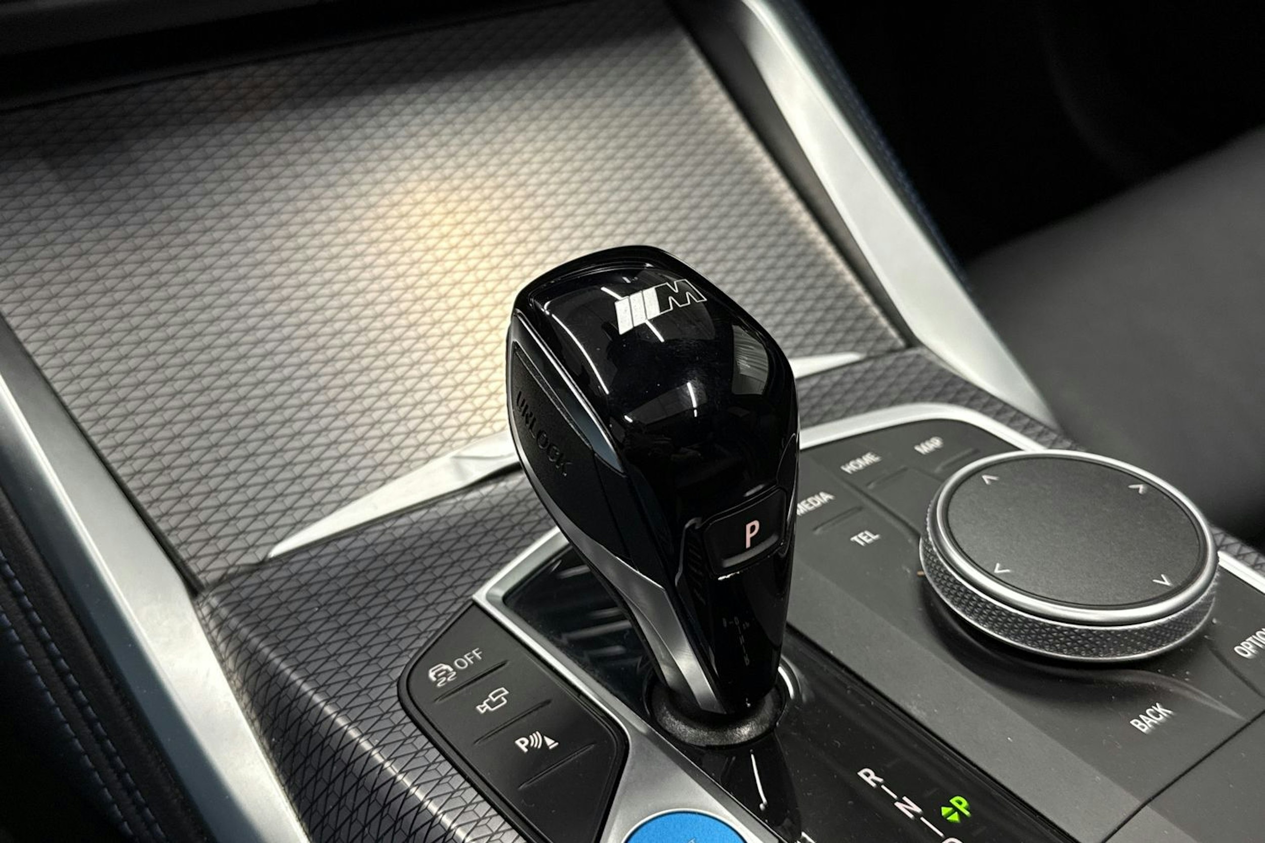 Sininen BMW i4 M50 2022 kuva 36.