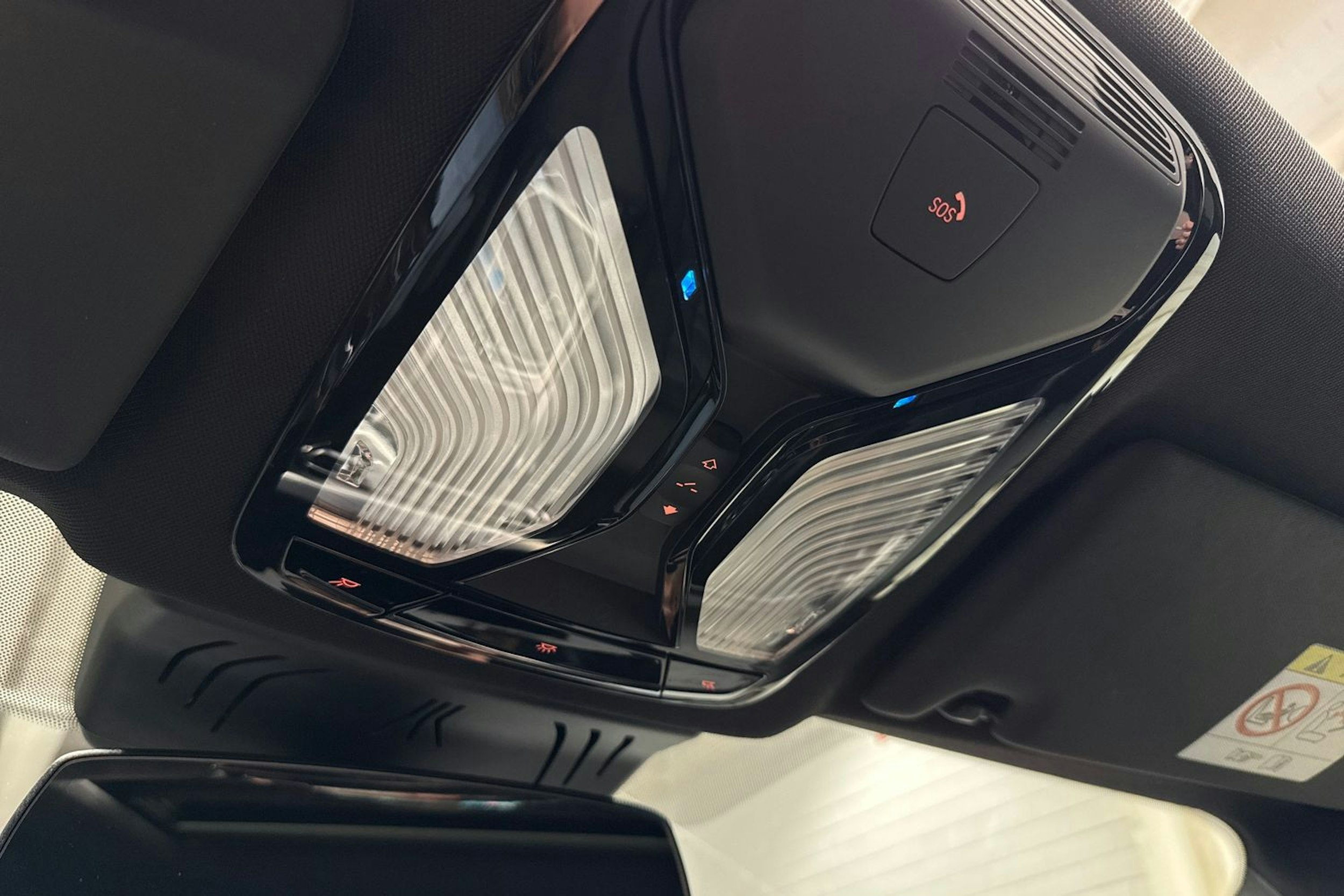 Sininen BMW i4 M50 2022 kuva 41.