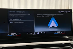 musta BMW i4 2023 kuva 19.