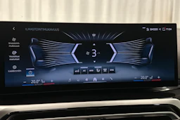 musta BMW i4 2023 kuva 24.