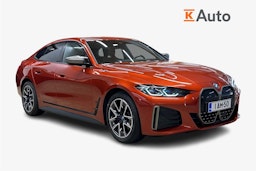 oranssi BMW i4 2023 kuva 1.