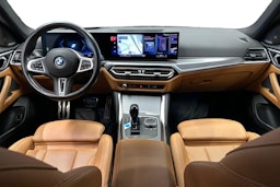 oranssi BMW i4 2023 kuva 9.