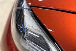 oranssi BMW i4 2023 kuva 35.
